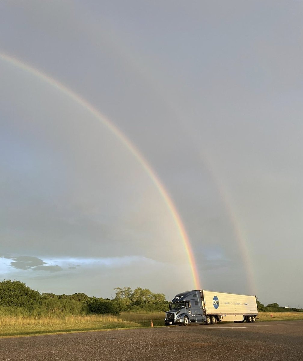 DriveForDTI's tweet photo. Must be our lucky day. A "Dot" at the end of the rainbow! 🌈☘️

(📷 Mateusz Fusiarski) https://t.co/sdhf52TcJj