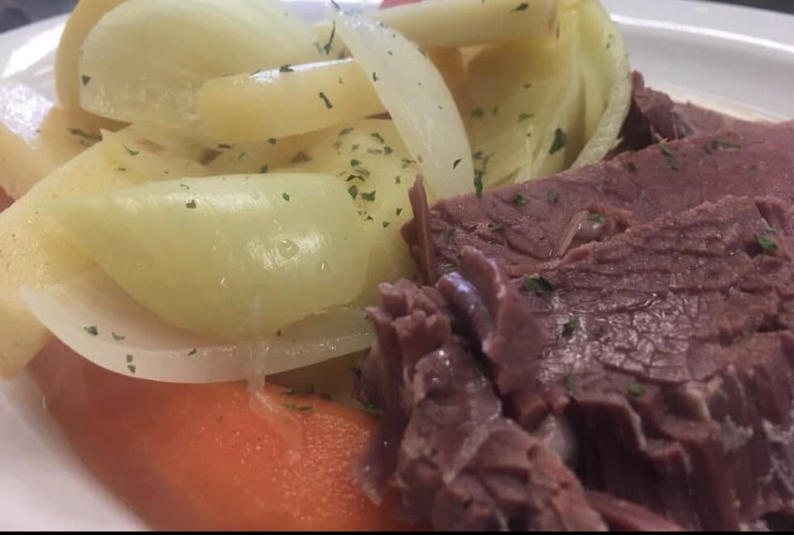 Happy St. Patrick’s Day, PEI! 
To celebrate, we have our delicious Corned Beef and Cabbage on special. Also, a house made Irish stew for the soup of the day! 
Open from 7am-7pm today 
💚🍀💚