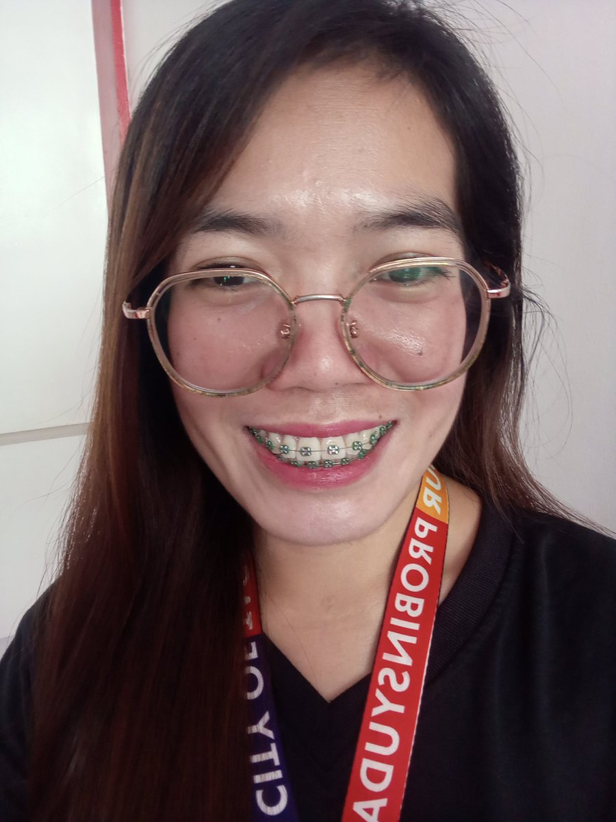 Rolieme22's tweet image. 96th day of braces 😁

#overbite