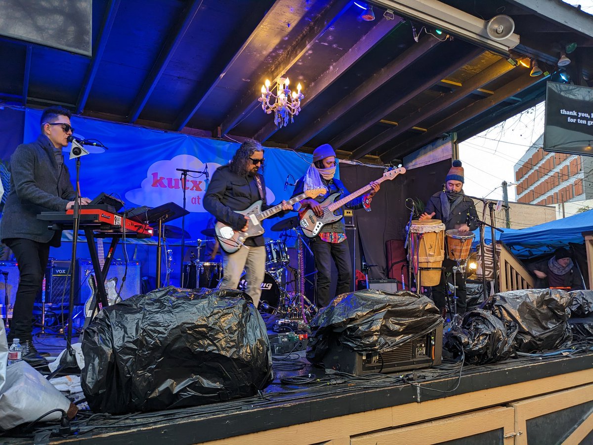 Warming up with hot jamz this morning from <a href="/caramelo_haze/">Caramelo Haze</a>! Tune in or come  be part of the party at <a href="/ScholzGartenATX/">Scholz Bier Garten</a> today and tomorrow. kutx.org/kutx-presents/…