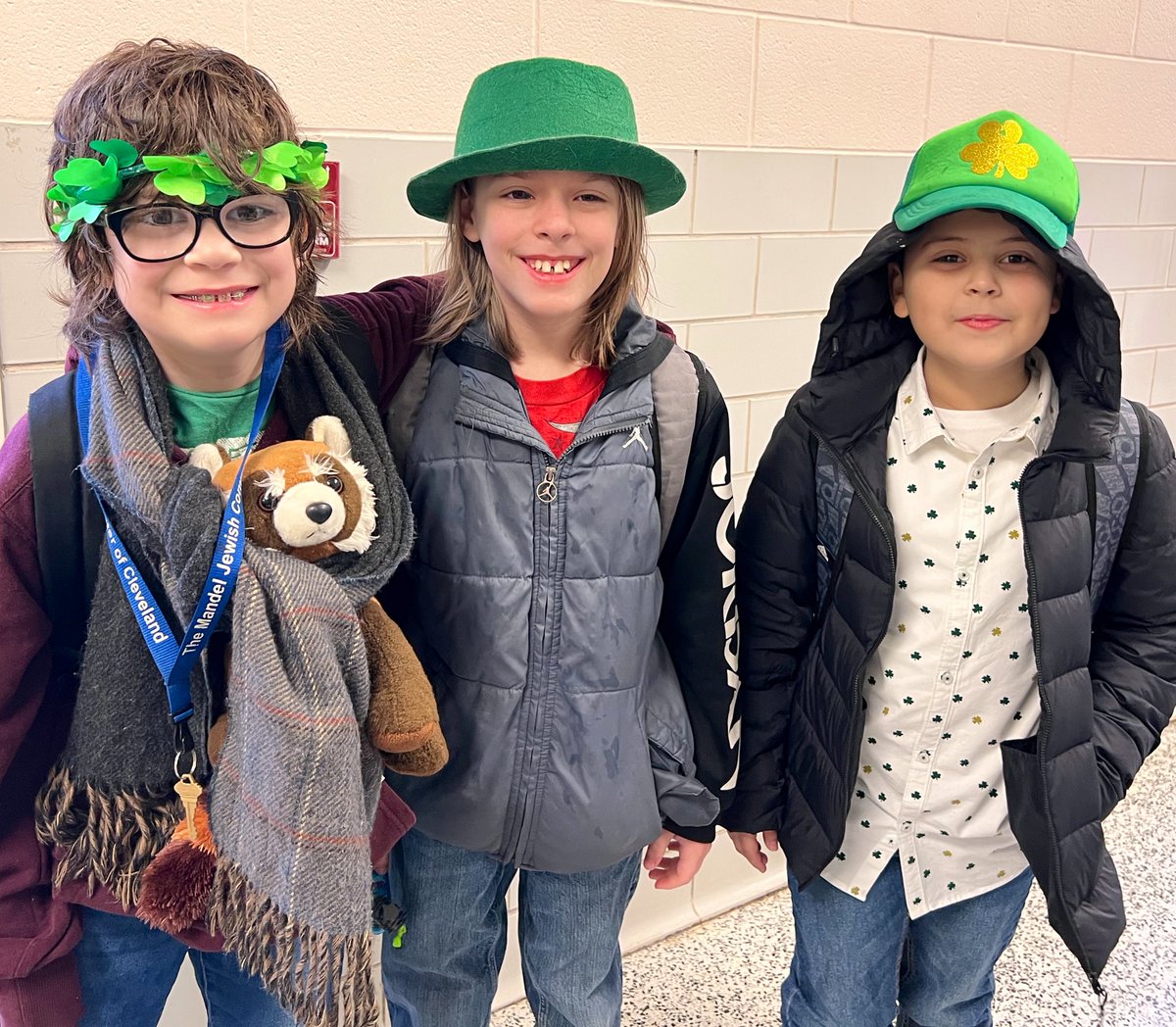 BuckeyeElem's tweet photo. Lots of Leprechauns at Buckeye today!  ☘️ 🌈 🌟 https://t.co/XGPrrl28mB