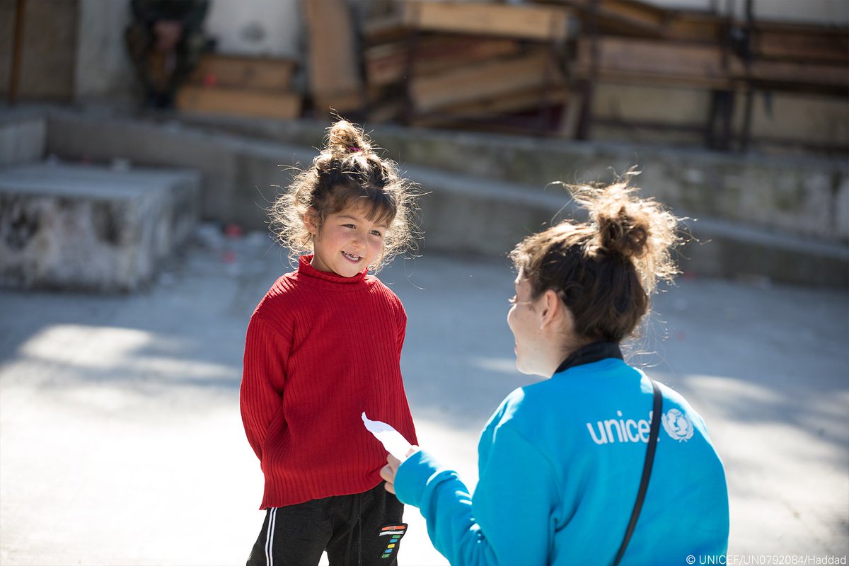 UNICEFgermany's tweet photo. Katastrophen wie das #Erbeben in der #Türkei und #Syrien können jederzeit und überall eintreten. Dank flexibel einsetzbarer Mittel, die unter anderem das @auswaertigesamt zur Verfügung gestellt hat, kann @unicef sofort lebensrettende Hilfe in der Region leisten. @aa_stabilisiert https://t.co/LFcNDDwK3y
