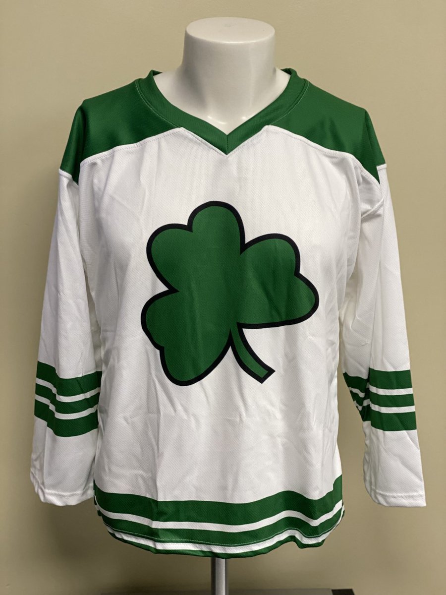 Perfect jerseys for St. Patrick's Day thanks to @RRYHockey ! Best of luck this weekend in the Mite Jamboree tournament with Hockey Time Productions in Columbus 🍀 #happystpattysday #hockeylife #goteamgreen #customjerseys