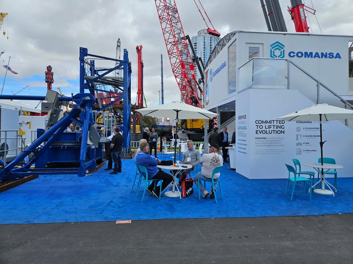 ComansaCranes's tweet photo. Greetings from @conexpoconagg ! These are being very active and interesting days, and we want to thank all the visitors who came to our stand to learn about our new technologies and tower crane models.
#Comansa #Conexpo #towercranes #grúastorre #LasVegas https://t.co/ekoogjpL7C