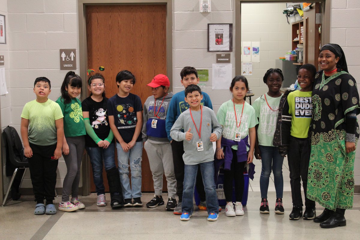FsiaMedia's tweet photo. Fair Street was having a lucky day today wearing their green and we hope to find the pot o' gold at the end of the rainbow today! Happy St. Patrick's Day to everyone and may today be your lucky day! @GCSS_FS @FSIAprincipal https://t.co/TvngAjaYXE