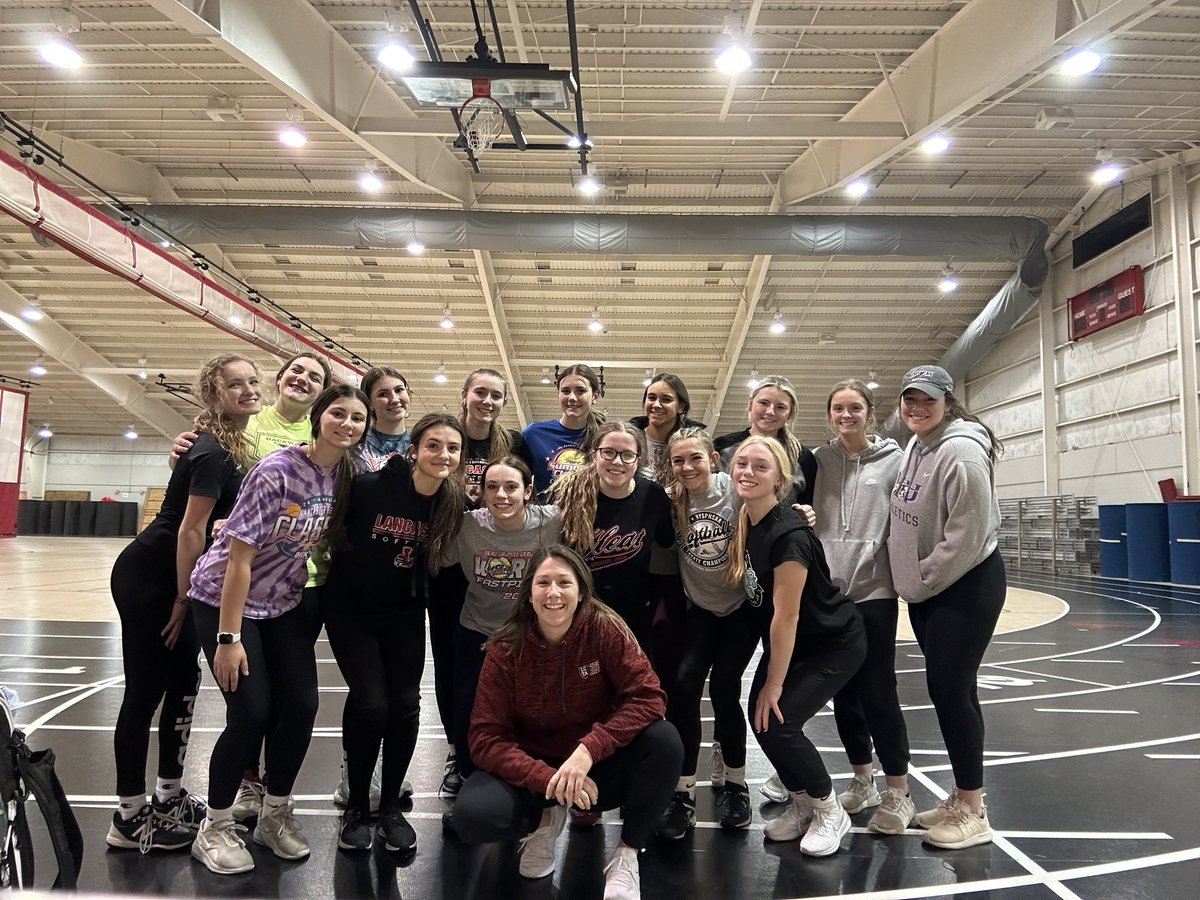 Day 1 is in the books for this years Varsity Softball team! Looking forward to a great season! #gsod