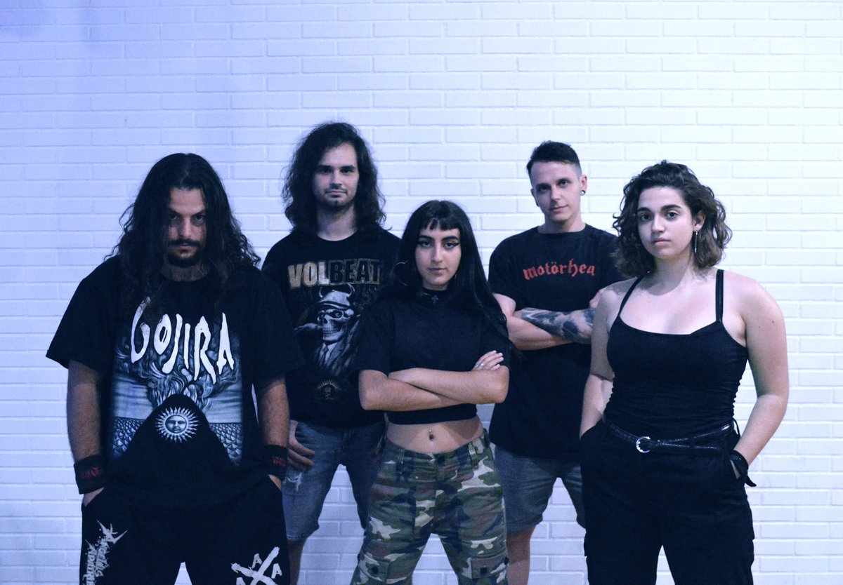 JamSessionBCN's tweet photo. Whitedemon es un grupo de metal alternativo integrado por alumnado de Jam Session que ha lanzado su primer proyecto conceptual "NANKURUNAISA".

Podéis votar en el siguiente enlace para que puedan tocar en Viña Rock 2023:
https://t.co/iU1J4dmUno https://t.co/Mi9p9yGaG1