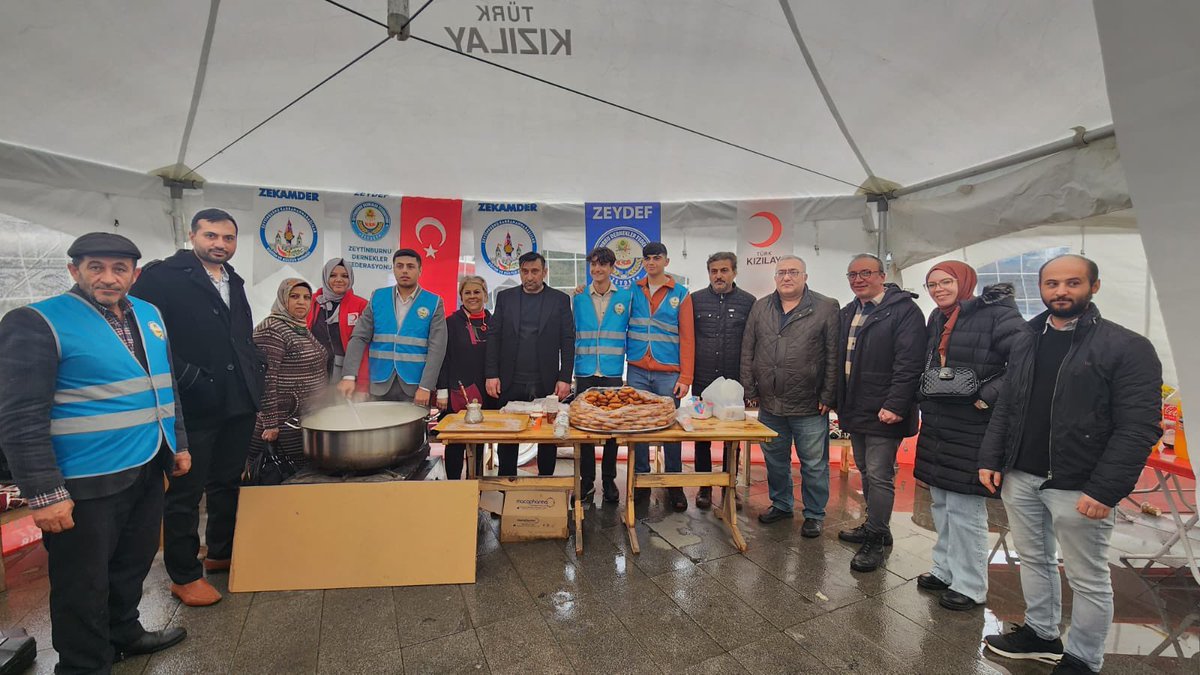 Düzenli Kan bağışı yap kan dostlarımıza katıl . <a href="/TC_Zeytinburnu/">Zeytinburnu Kaymakamlığı</a> tarafından organize edilen kan bağışı kampanyasına katılım sağladık . #kandostum <a href="/Aliyesilyrt/">Ali YEŞİLYURT</a>  @ErCCanTURAN <a href="/Kizilay/">Türk Kızılay</a>