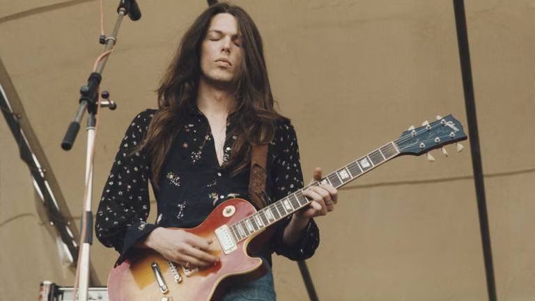 Happy Birthday to Scott Gorham Born on this day in 1951     