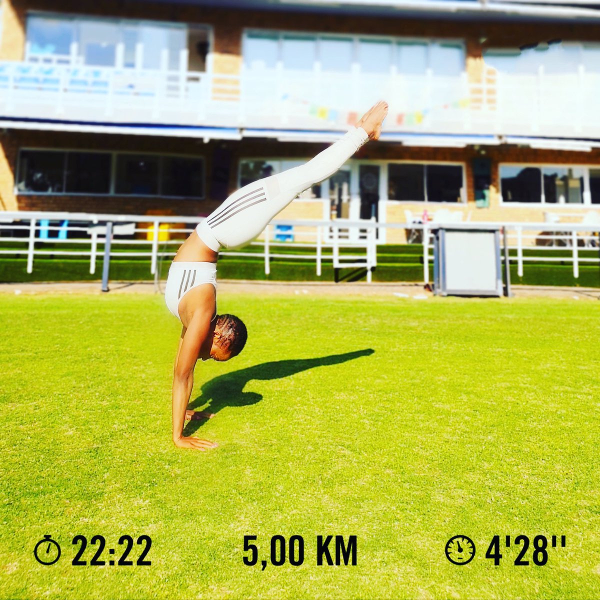 thandymatlaila's tweet photo. Please be kind to me, my body didn’t want to get up this morning. 
And when it finally did, it produced a 2023 PB 🤭#5kmPB
#RunningWithTumiSole 
#Running
#FetchYourBody2023 
#IChoose2BActive 
#ThandyMWellness #Runified https://t.co/uWqcGcyO5t
