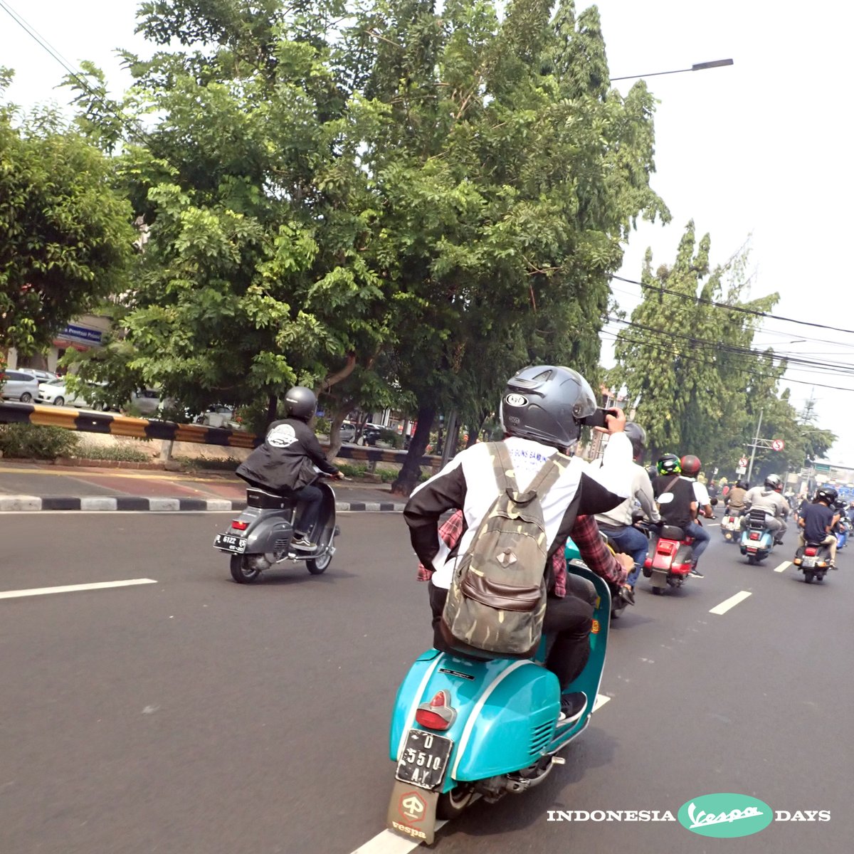 indovespadays's tweet photo. Saatnya pulang bersama Vespa #Vespa #VespaIndonesia #IndonesiaVespaDays https://t.co/UvpoFkGXxs