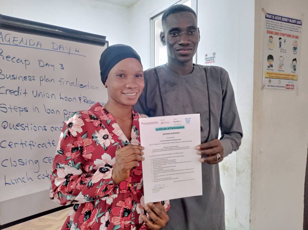 modibokrumah91's tweet photo. 14 young returnees of our @UrrMigrants completed a 5 days business coaching training funded and facilitated by DSIK Gambia. Imparted Knowledge areas: how to start/expand a sustainable and successful business, Concept of entrepreneurship, social responsibility etc. https://t.co/voo5KUdM3E