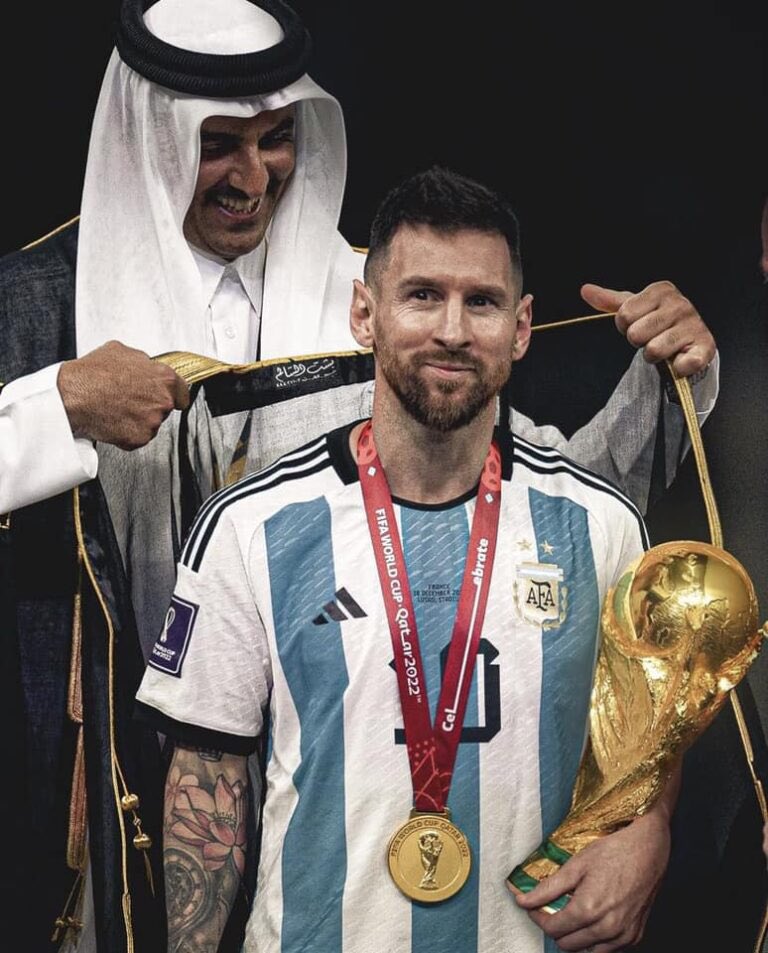 AIosaimi_'s tweet photo. تتواتر الأخبار عن أعظم لاعبًا بالتاريخ صاحب السمو ميسي قادماً لـ #وصيف_العالم 
أن تمت فلن يتجاوز صداها أكثر من 72ساعة لأنه بحضرت نادي معروف عالميًا متسيد قاريًا 

عكس من يبحث له عن لاعبًا ليلتصق به ليكون معروفًا إقليمًا 
 #ميسي_هلالي
 #ميسي_هلالي_اول_وتالي
 #ميسي_هلالي_ثلاث_سنوات https://t.co/gbNYLUsF6t