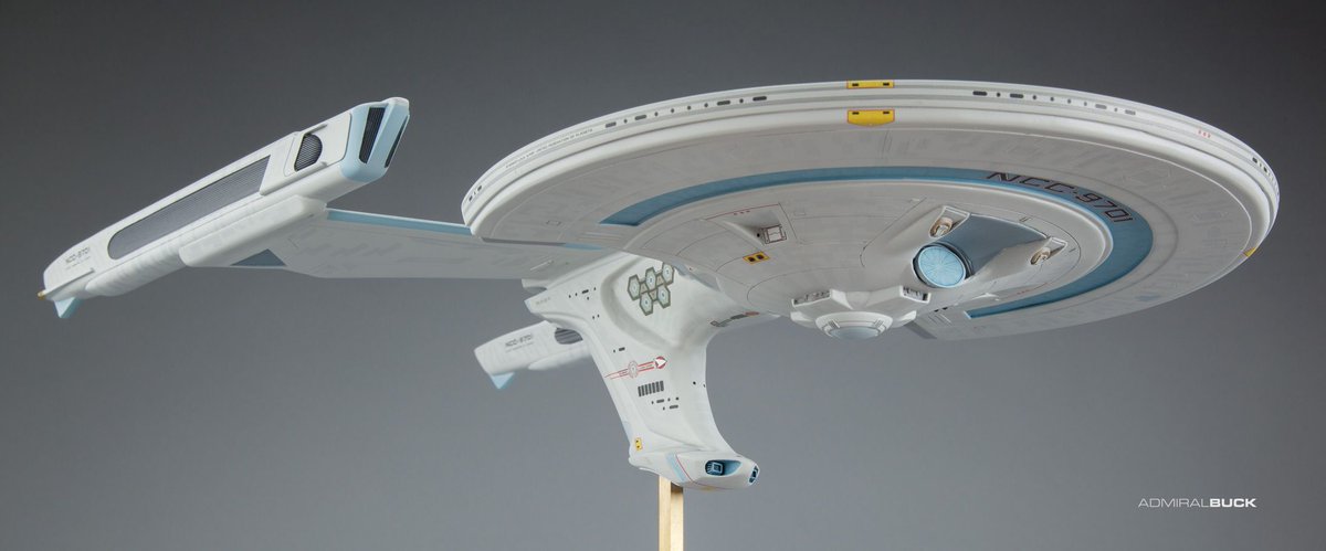 WackyboyYT's tweet photo. Minor Spoiler for Star Trek Picard S3, E5
This post is related to my last.

On the left, the U.S.S. Wasp, designed by Bill Krause, on the right, the U.S.S. Intrepid from the latest episode.

I'm so happy to see this sort of thing in trek.
@AdmiralBuck @StarTrek @DaveBlass https://t.co/oo7GtgJgLU