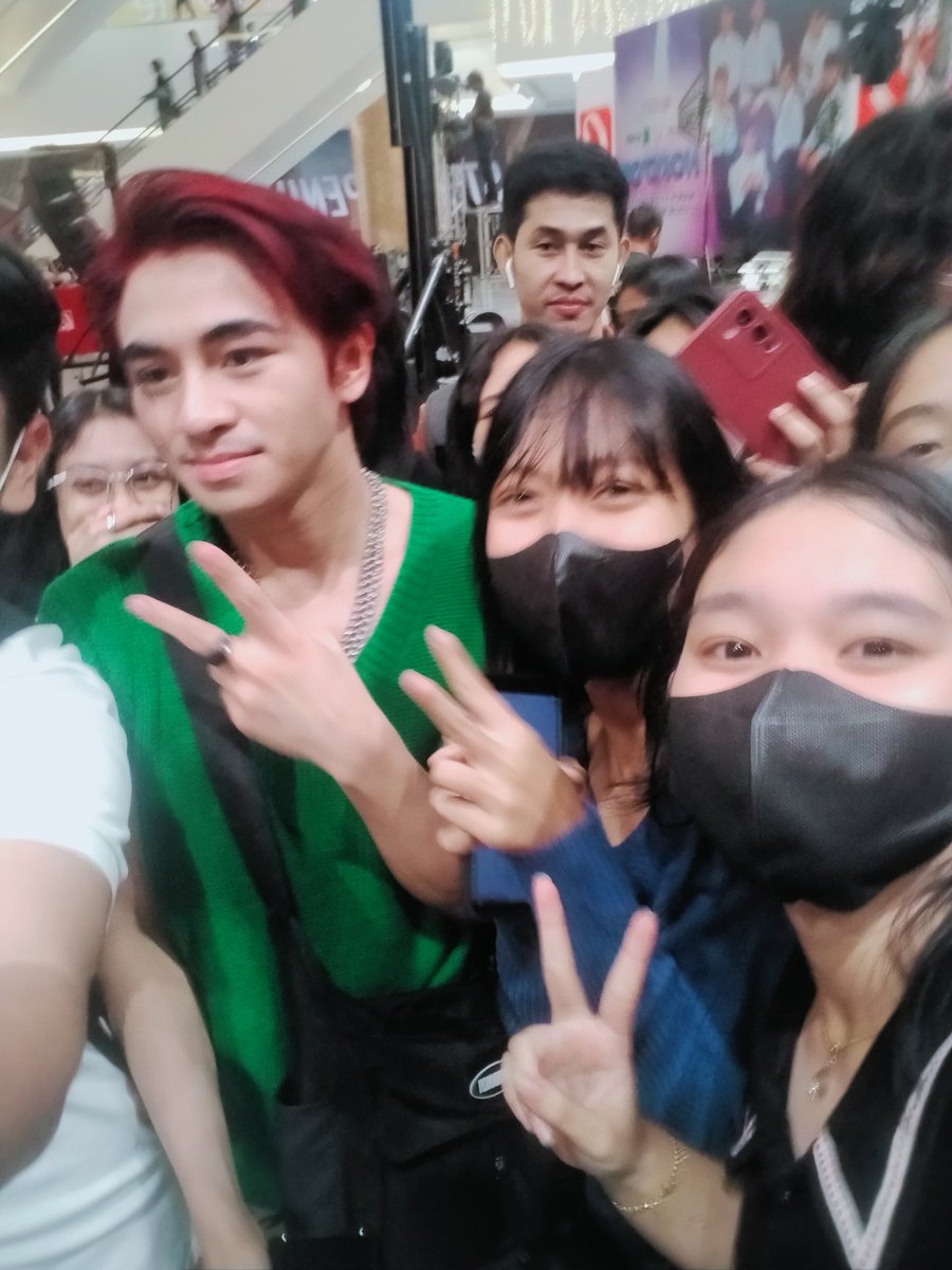 wieloee's tweet photo. ANG BANGO NI RUSSU LEGIT GUYS TANGINAAA, SABI KO "ANG BANGO NYA BHIEEE" SABI NI RUSSU "AY MABANGO BA! MABANGO BA" HSUWHAHAHAHHAHAHAHAHHAH
#RUSSU
#HORI7ON_GoesToAntipolo https://t.co/2tvy757qGc