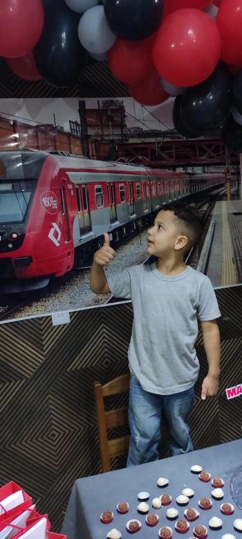 CPTM_oficial's tweet photo. No #ClickCPTM de hoje trazemos esse lindo registro feito pela @lin_franca😍

🥰 Quem não gosta de uma boa festa de aniversário? É o momento perfeito pra nos alegrarmos e celebrarmos a vida! https://t.co/KxoX6PKhRX