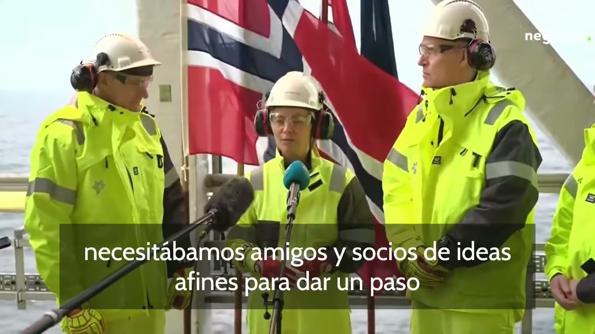 negocios_tv's tweet photo. Europa: "Noruega incrementó su producción de gas y nos ayudó en un momento crítico"
https://t.co/L4h3VoFnn4
#vonderleyen #noruega #suministro #gas #produccion #rusia #apoyo #gas #europa #economia #economiaeuropa #gaseoducto #noticiasenespañol #negociostv https://t.co/ZCOwYw76dw