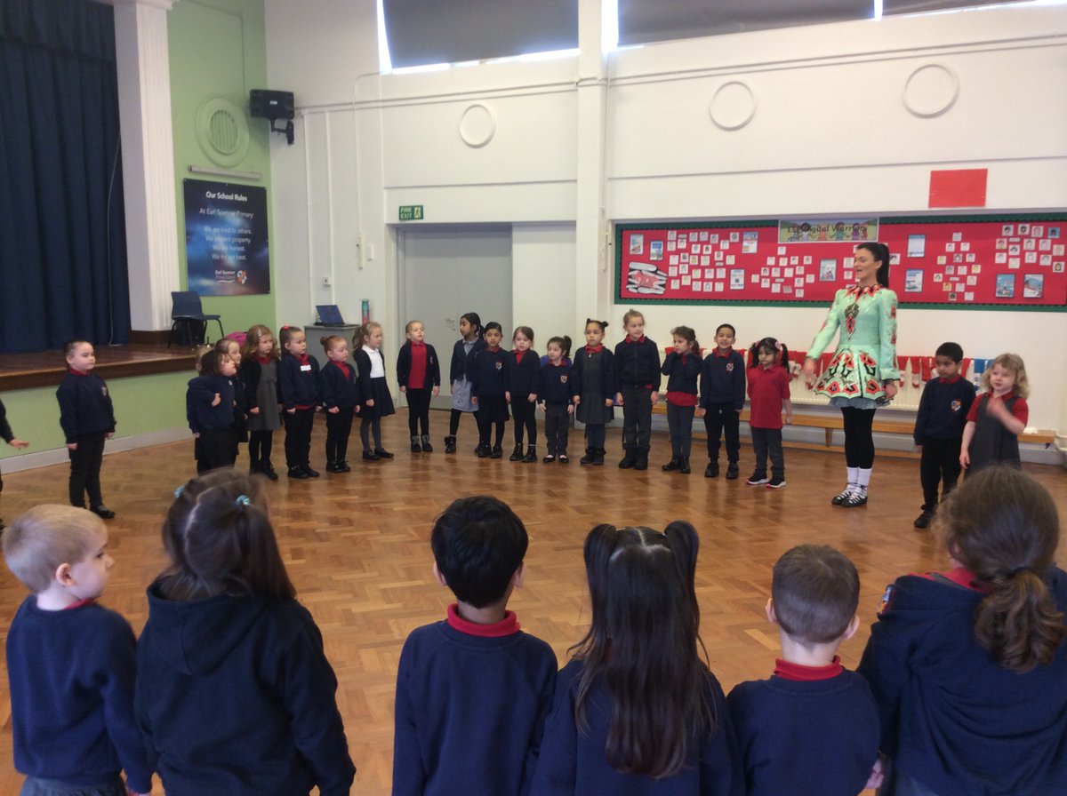 earlspencerpri's tweet photo. Happy St Patrick's Day! We have been learning some Irish Dancing today! #EYFS https://t.co/LrNbbQyqq1