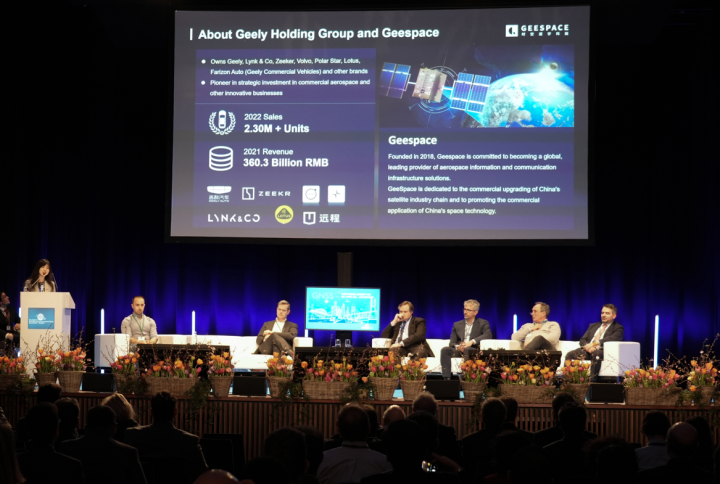 izhejiang's tweet photo. #Geespace, a private satellite 🛰️ maker in #Zhejiang, stole the limelight at the recent Munich Satellite Navigation Summit with its "Future Mobility Constellation" project, which will launch 240 satellites to provide services for autonomous driving, logistics, mapping and others. https://t.co/kz5Sw5MZRC