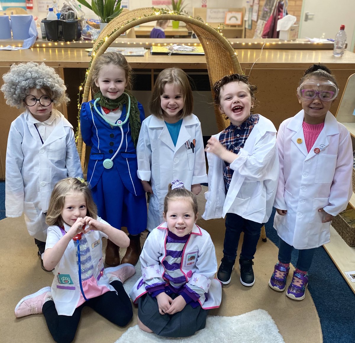 BirchwoodCE's tweet photo. #BritishScienceWeek2023 Introducing EYFS scientists! An amazing effort! Lots of scientists, nurses and doctors in Reception and Nursery today! Even Marie Curie came to visit! 🤩@allaboutstem @STEMAmbassadors @priscigeeks #bcepsscienceweek #bcepseyfs https://t.co/NyQFsnlDxc