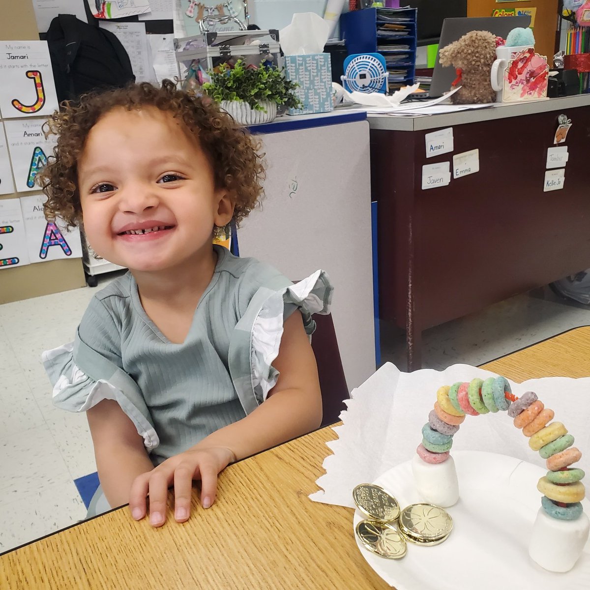 We enjoyed a beautiful stem lesson. Featuring a rainbow. #ccesdukes #weAreCUCPS