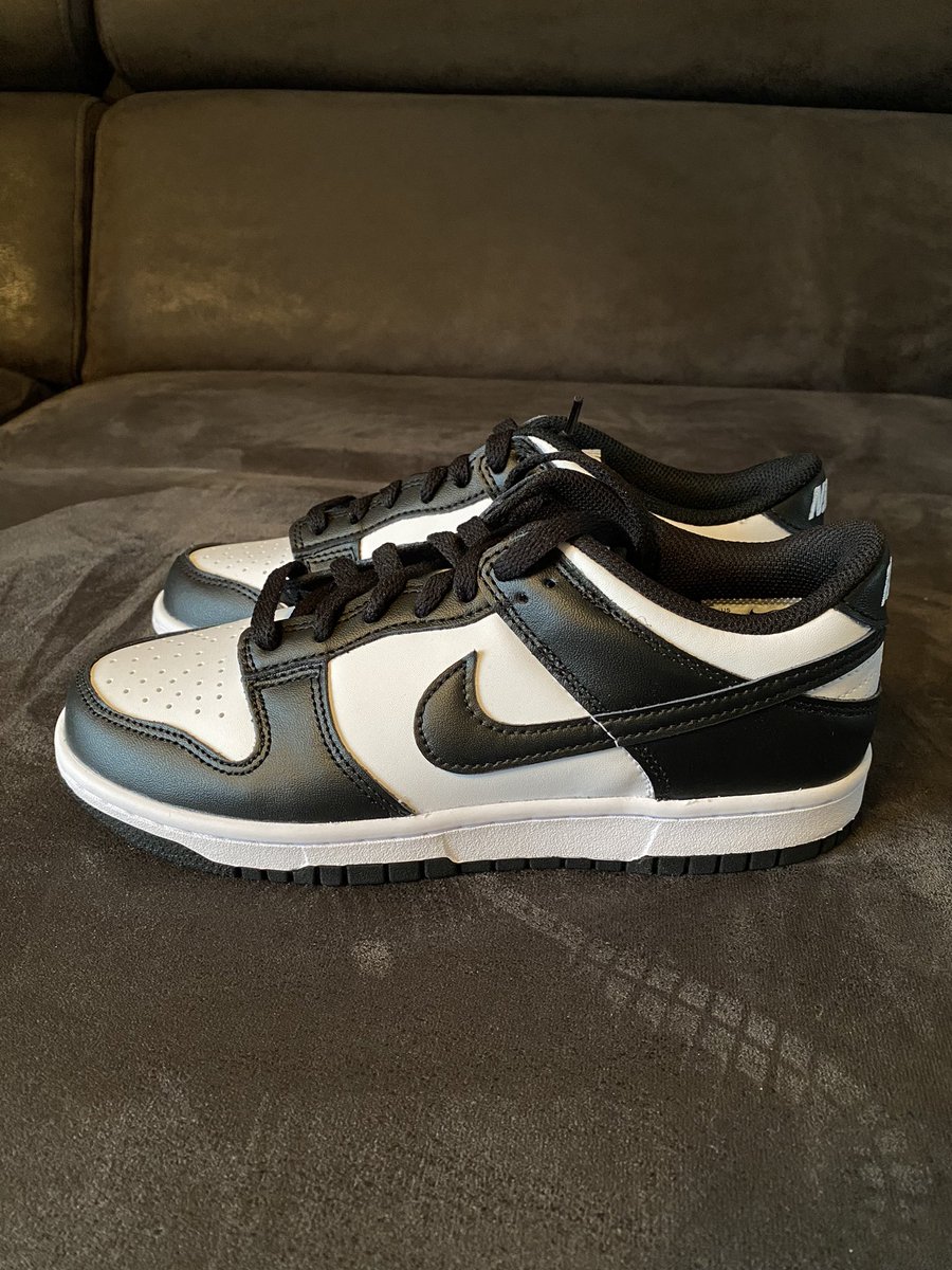 JustVal | SNKR'S tweet media