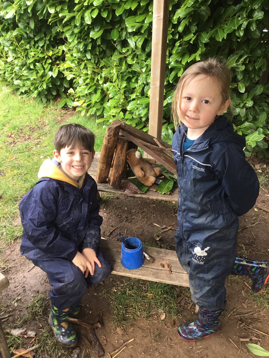 TJPrimary's tweet photo. In Forest School today, we made caves to link in with our story ‘We’re Going on a Bear Hunt.’ The bear looked very happy in the different caves. 🐻 #TJForestSchool #TJOutdoorLearning #TJReception #TJEnglish #RK https://t.co/1eEbeGmIe7