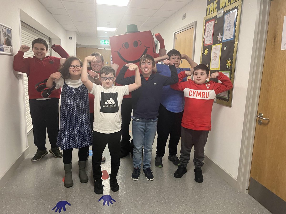 islwynsrb's tweet photo. We are the busiest of bees and spring has t even started properly yet! Cynon looked at fractions of numbers this week and had just mastered it when we had a visitor…Mr Strong! A lovely way to end the week with Red Nose Day, even creating our own mascots! #busyworking https://t.co/mKFX00GwMm