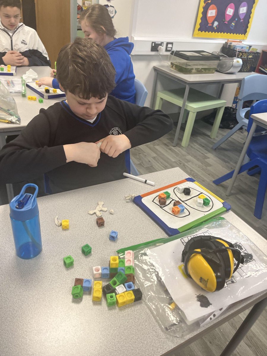 islwynsrb's tweet photo. We are the busiest of bees and spring has t even started properly yet! Cynon looked at fractions of numbers this week and had just mastered it when we had a visitor…Mr Strong! A lovely way to end the week with Red Nose Day, even creating our own mascots! #busyworking https://t.co/mKFX00GwMm