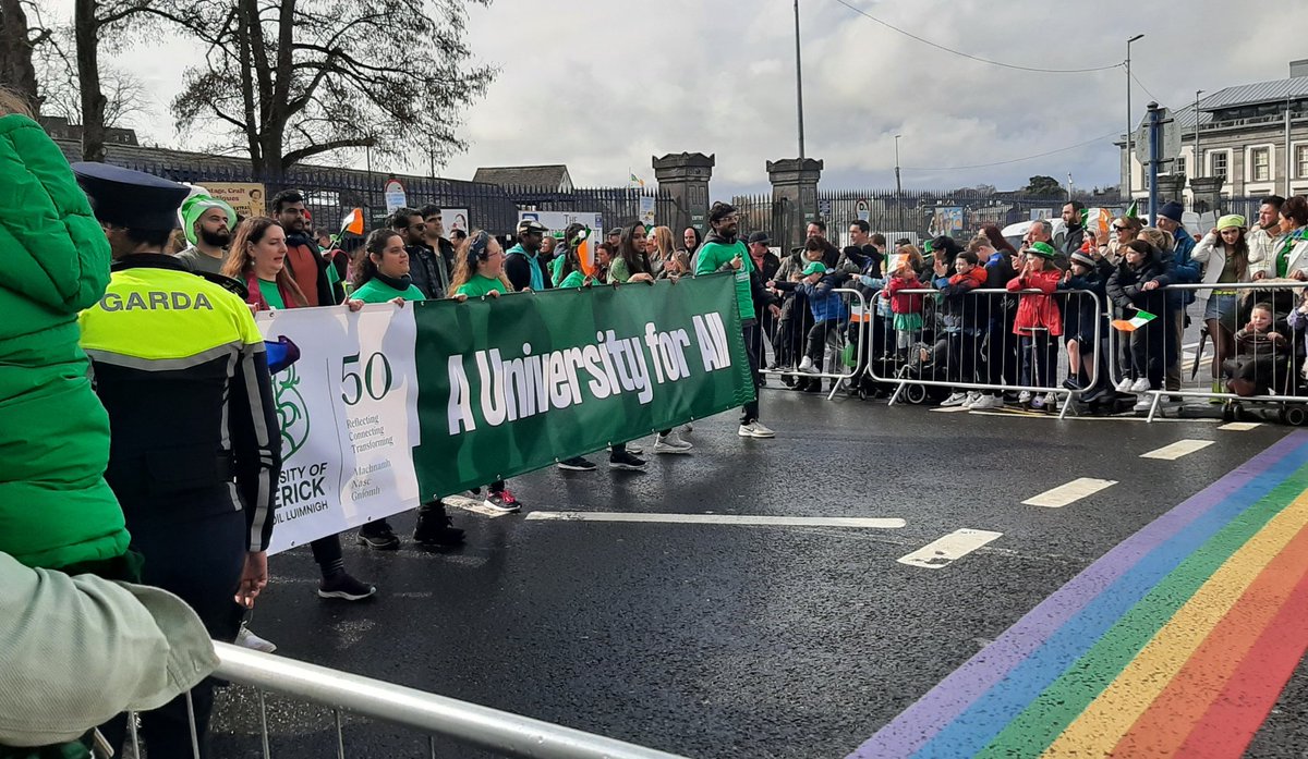 jclannon's tweet photo. #Limerick is green today. And it's blue, and yellow, and pink, and orange. Bright and welcoming. #LimerickForAll #StPatricksDay https://t.co/4xab5mRd0d