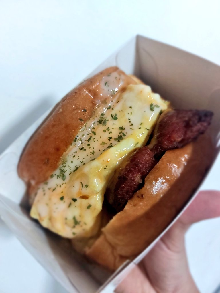 khizkee's tweet photo. Breakfast in a Box  

#EggStop https://t.co/BOVayRFSZn