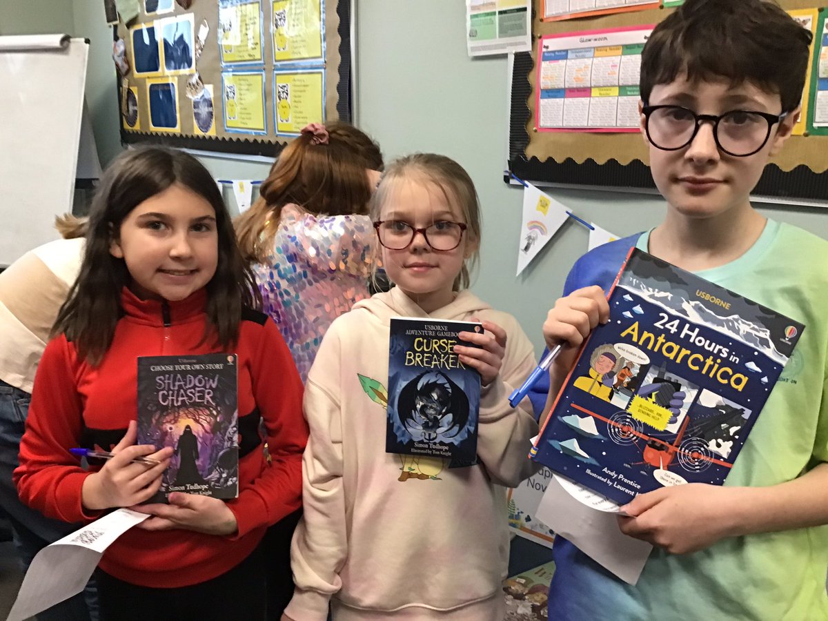 Tiger Primary School Library tweet media