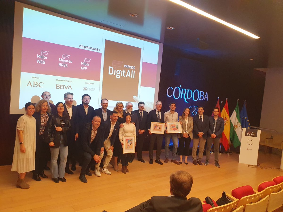 virtimeplace's tweet photo. Para tratarse de una app con 8 años no ha estado mal.
8 años después de conseguir el diploma en FITUR como una de las 3 mejores Apps de Turismo Cultural, VirTimePlace vuelve a ser finalista en los premios DigitAll Córdoba de @abc_es https://t.co/3QJBtzNfAY