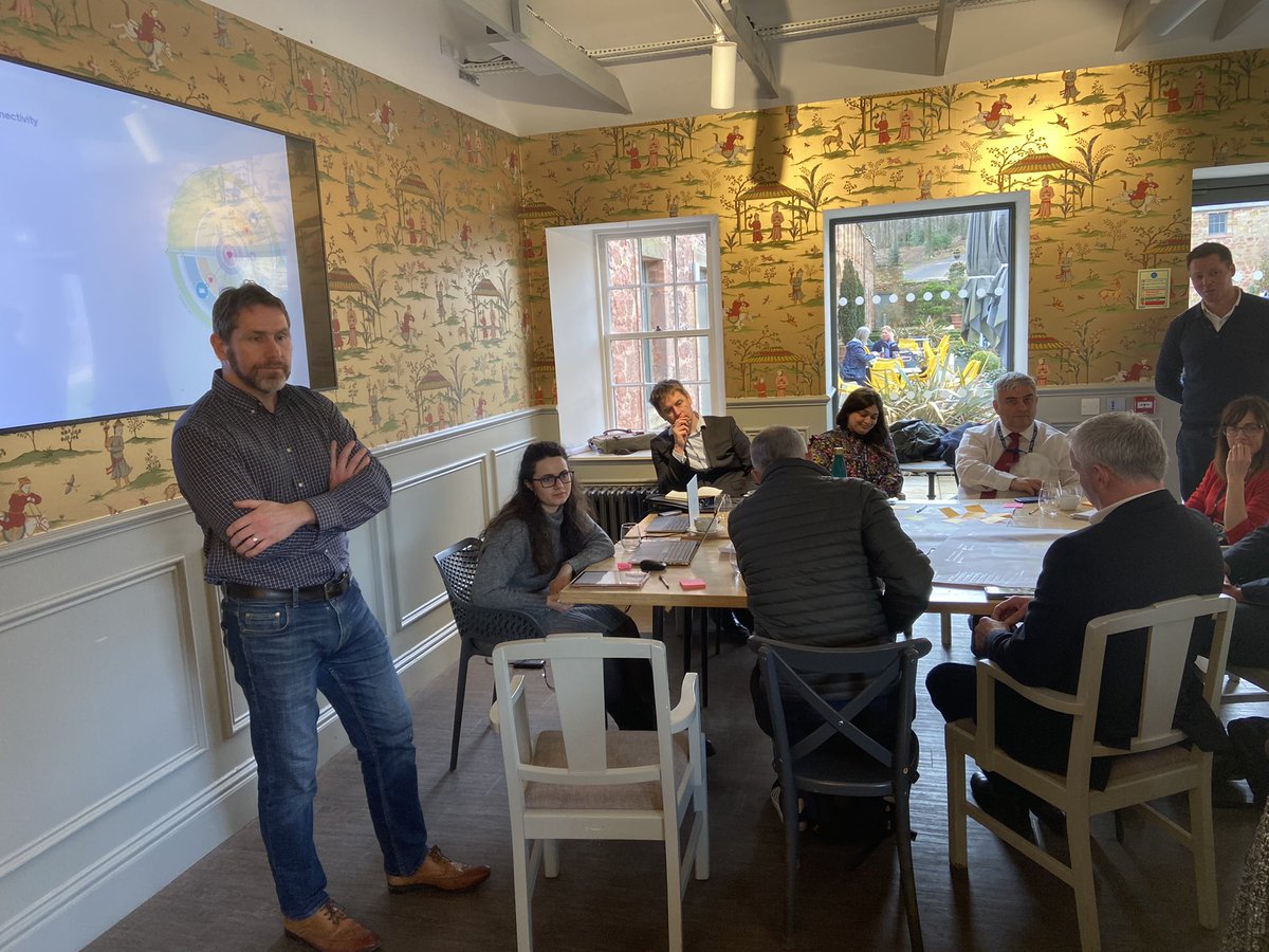 feeclandee's tweet photo. How to show a planner a good time…
1 plans
2 markers
3 place based approach 
4 cake
5 chinoiserie 

Many thanks to @HubSouthEast @Ryder1953 @SFT_Scotland @Stantec    for delivering a great workshop for @midgov as we develop our Strategic Investment Framework. https://t.co/ol2oWD21KV