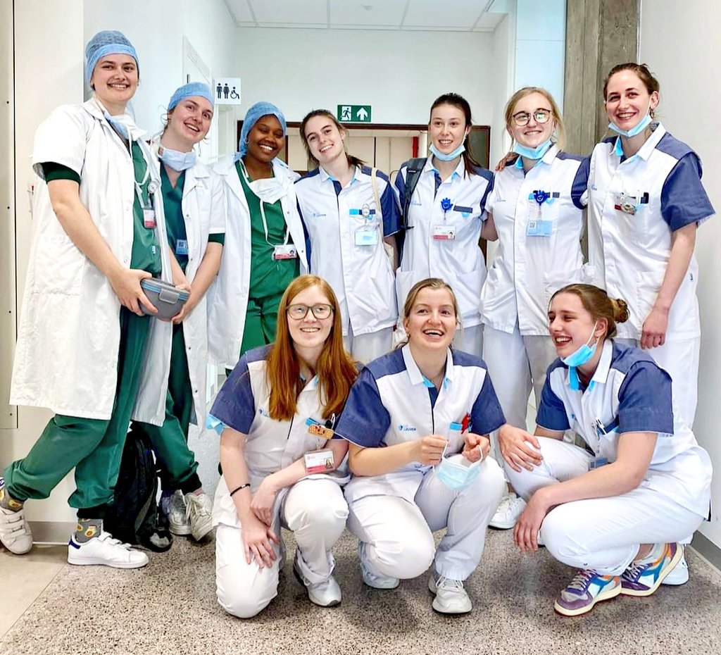 Dag van de zorg in UZ Leuven met UCLL Verpleegkunde campus Gasthuisberg en Stfran. #stagetakeover #grensverleggers #proudtobeanurse #nursing #mentorship #partnership #StEIL

uzleuven.be/nl/nieuws/stud…
Kijk eens met hoeveel goesting ze aan de slag gingen! 💙 Dankjulliewel allemaal!🙏