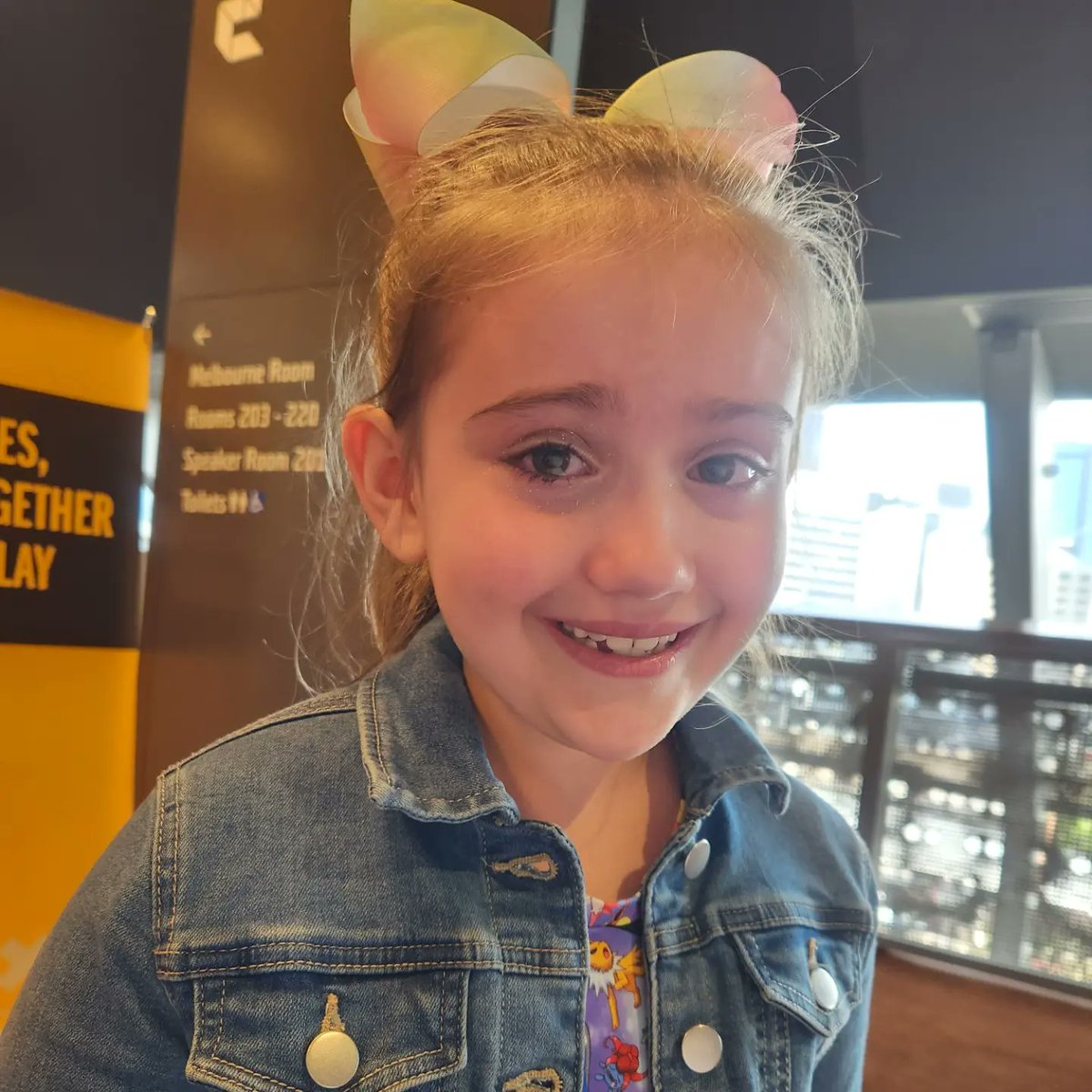 Asylums_Angel's tweet photo. @PAXAus My favourite memory has to be my daughter meeting her favourite minecraft streamer and then being so happy she was bawling her eyes out after 💕 https://t.co/Qfwdq13p4e