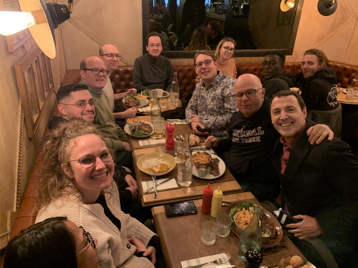 Hamilton_Apps's tweet image. [🏆BEST TEAM]
📸 Retour en images sur la réunion annuelle en début d’année :
 
🎯 Résultats 2022 : +60%💪💪💪
 🚀 12 releases de la plateforme #Hamiltonapps l’an dernier.
📈 Les perspectives 2023.

#digitalworkplace #workspace #safeware #deskbooking #officemanager #smartworkplace