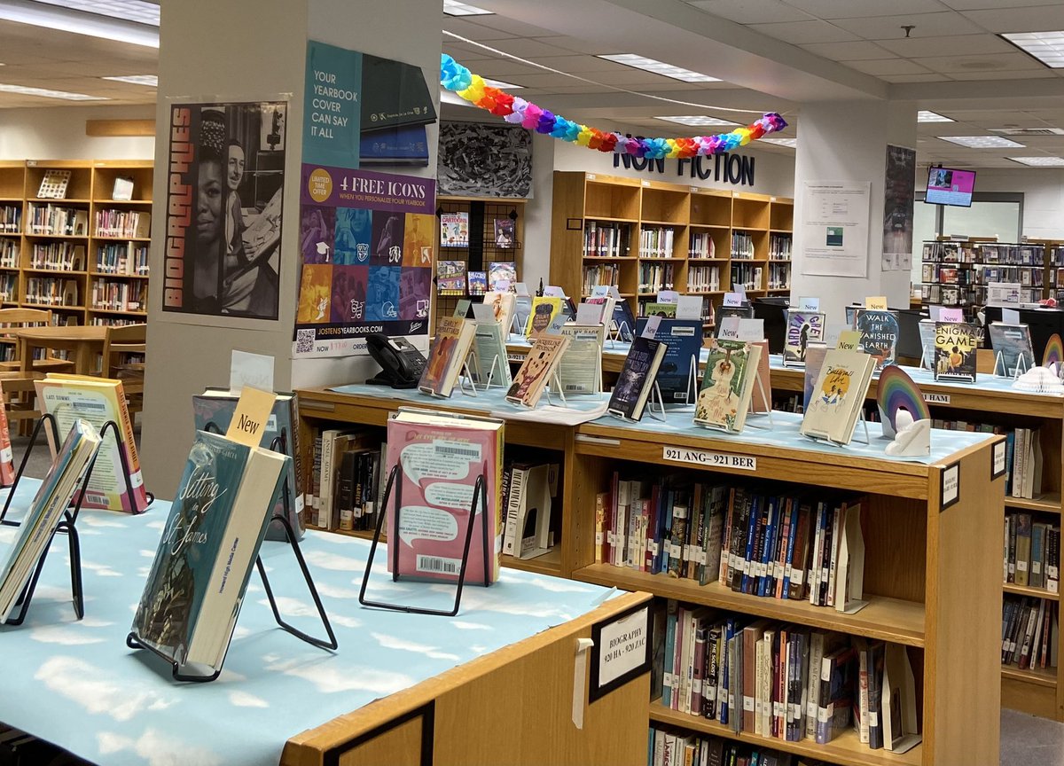 HOHSmedia's tweet photo. Add some color to your world 🌎 with our new books! 📕 #libraries #librariestransform https://t.co/58odeJWD4f