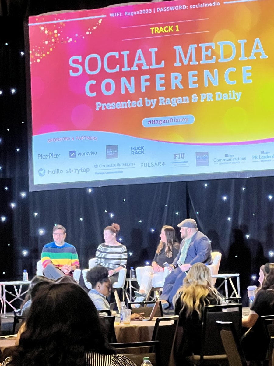 oracle_3d's tweet photo. Thank you for empowering us one-person shows!!! 🙌🏽💙 #SmallBiz #smallteam #onepersonshow #ragandisney @RaganComms @justinjoffe @TracyHenion @marniewilliams @iansuarez https://t.co/AnXrD1gZiM