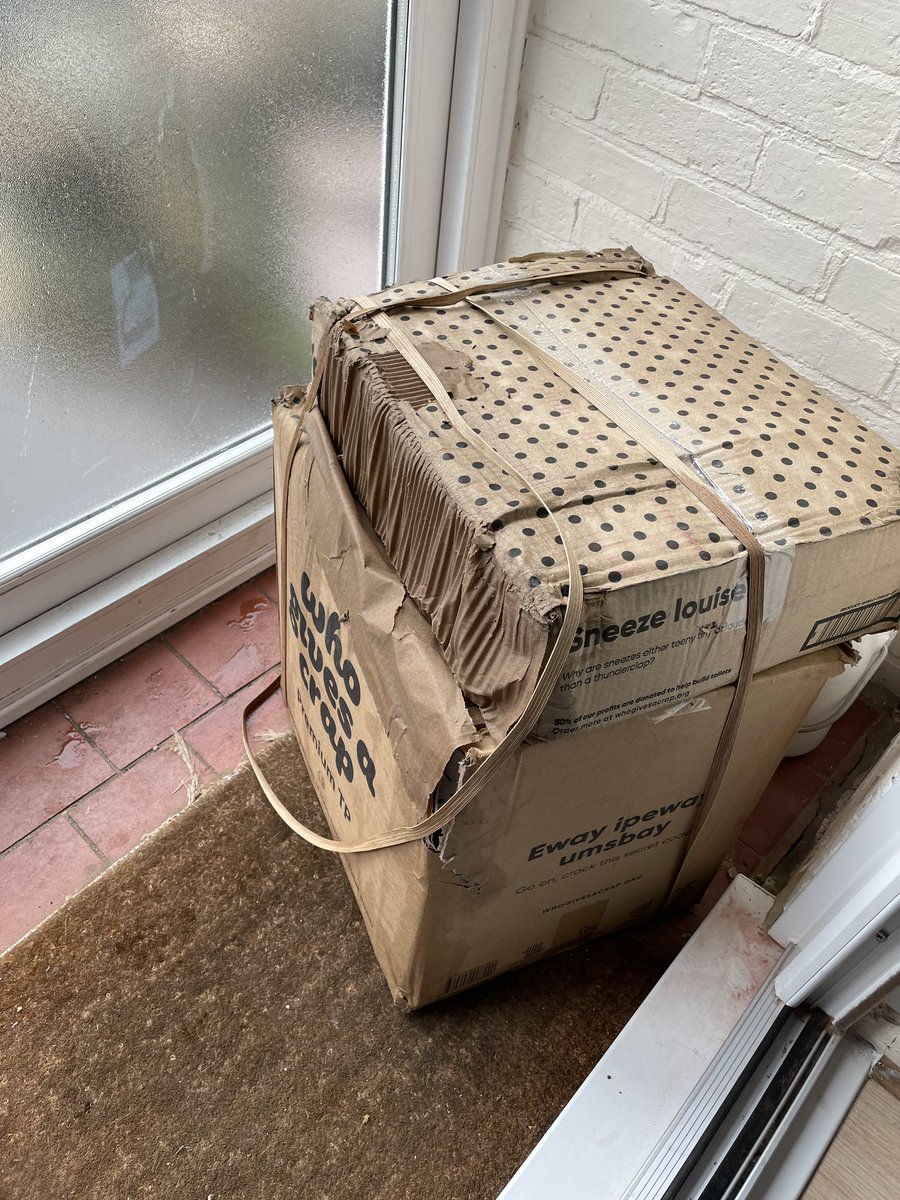 muminge's tweet photo. @WhoGivesACrapTP this is how my toilet paper was delivered just now. The toilet paper was ok but 4 of the boxes of tissues had water damage. Not quite sure how they got to be so wet?? https://t.co/AI4Xkx76r7