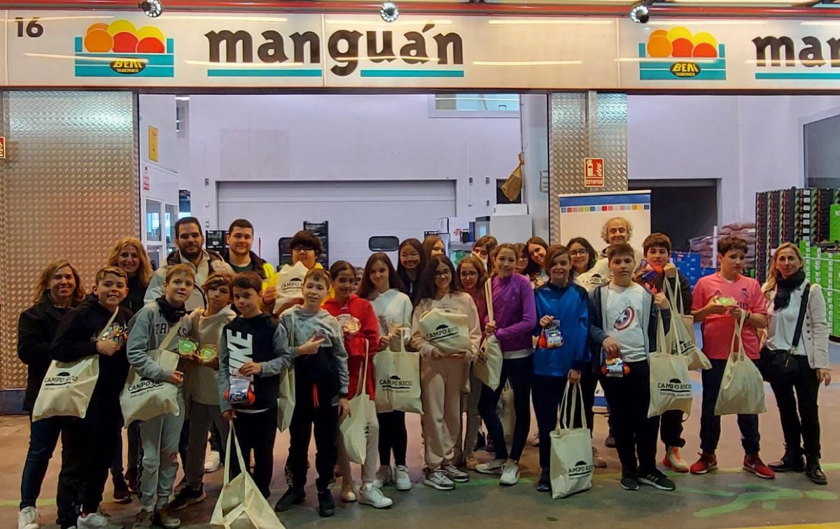 5aldiaspain's tweet photo. De nuevo una semana más hemos recibido en #LaEscueladelaFruta proyecto de @mercamadrid_hoy a escolares que han aprendido curiosidades de las #frutas y #hortalizas además de visitar a los mayoristas @frutaseloy @Laumont_ @NaranjasBeni @Frutaria_es 

#colaboración @Asomafrut https://t.co/WgtKx8qBe3