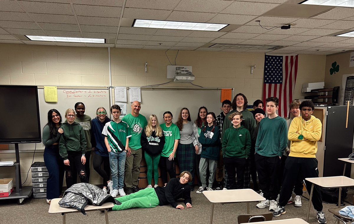 CoffmanRAP's tweet photo. Mr.Hicks advisory rocking some shamrock spirit! Happy St. Patrick’s Day!!! ☘️☘️☘️ #rocksadvisoryprogram https://t.co/X5dyhVXQKy