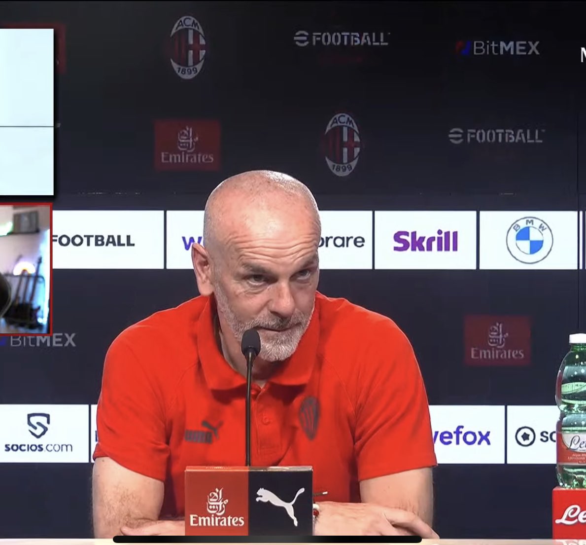 Rossoneri_ar's tweet photo. بيولي : "في نابولي احتفلوا بالقرعة؟ أنا افضّل الاحتفال بعد المباريات وليس قبلها" https://t.co/qns1k1bYXJ