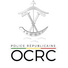 🇧🇯 L'@ocrc_benin a mis la main sur 04 présumés cybercriminels le jeudi 16 mars 2023 aux alentours de 18h au poste de péage de Grand-popo. Ils revenaient de Lomé (Togo). Plusieurs matériels de connexion et autres outils servant à l'arnaque ont été saisis sur eux.