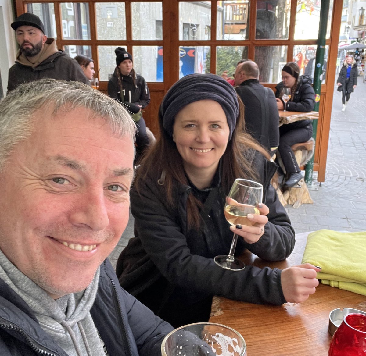 And6r's tweet photo. Skiing done 🙌  feel like I’ve done ten rounds with Tyson. Thank you @Garynorcottgolf for a brilliant week ⛷️ #toooldforthisshit https://t.co/qTkbw160j7