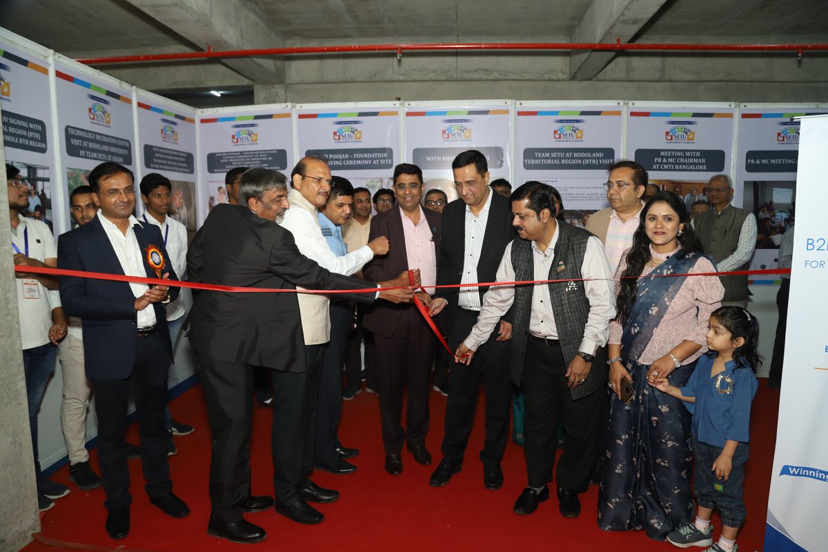 foundation_setu's tweet photo. IT WAS A GREAT PLEASURE TO ORGANIZE NATIONAL VENDOR DEVELOPMENT PROGRAM VEND EXPO -2023 AT INDIA'S FIRST COMMON ENGINEERING FACILITY CENTER, DEVELOPED BY SETUFOUNDATION AT SURAT, BARDOLI DURING 10-11-12 MARCH - 2023 https://t.co/mmW66m2On3