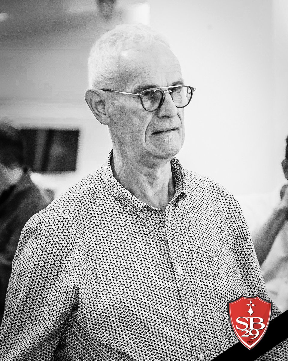 SB29's tweet photo. 🕯 Le Stade Brestois vient d'apprendre avec tristesse le décès de Serge Lesnard, ancien joueur et entraîneur du club. Le Stade Brestois perd un homme passionné et dévoué aux Rouge &amp; Blanc. 🔴⚪
Le Stade Brestois adresse ses sincères condoléances à sa famille et à ses proches. https://t.co/KFVjsYLjCc