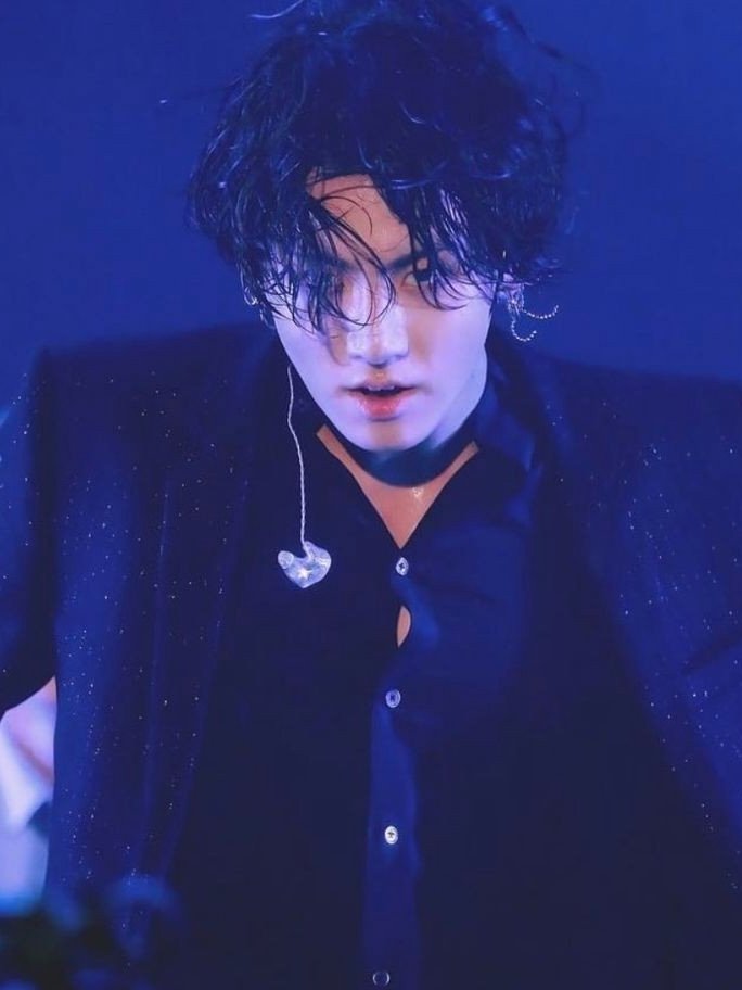 97JKARCHIVES's tweet photo. i'm crazy over you #JUNGKOOK https://t.co/TxHgLMgmZX