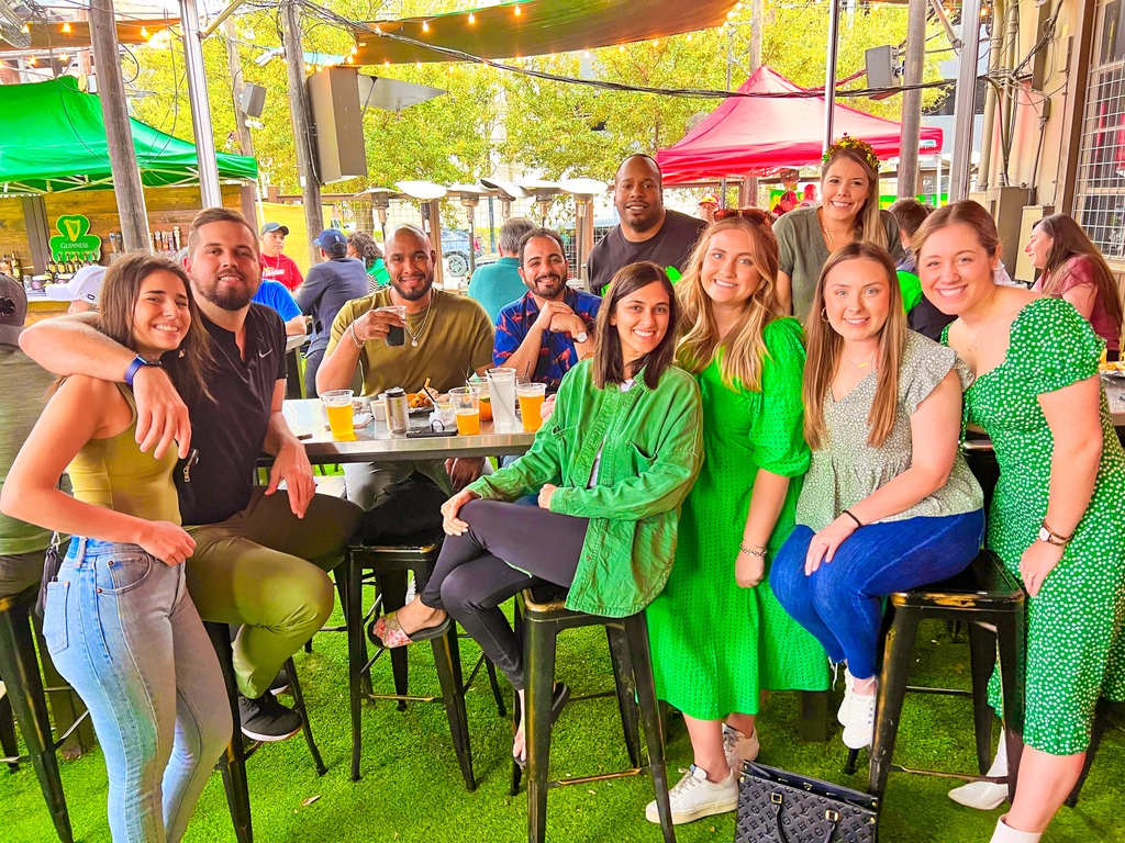 May your weekend be filled with shamrocks, shenanigans and lots of green! 🍻🍀 We've got green beer, crawfish, food trucks, and DJs to keep the party going all weekend long 🎶🦞 Come join the Paddy! 🌈🤪🎩 #littlewoodrows #houstontx #stpatricksday