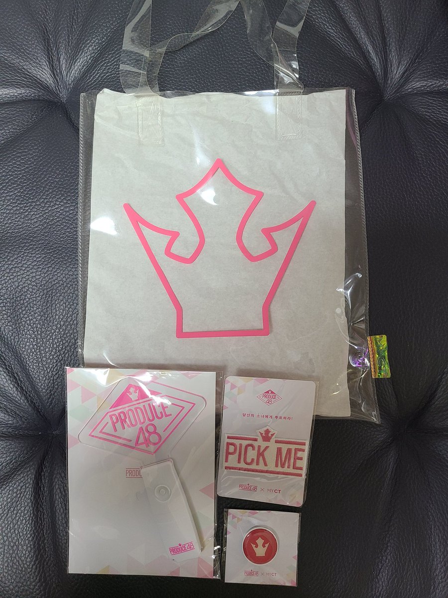 ryky220827's tweet photo. #프로듀스48 #굿즈 #응원봉 #그립톡 #스티커 #투명백 팝니다 가격은 운포 10000원 생각하는데 반택으로 받으시면 낮춰드려요!DM 주세요☺️ https://t.co/wUu4Bxp9ig